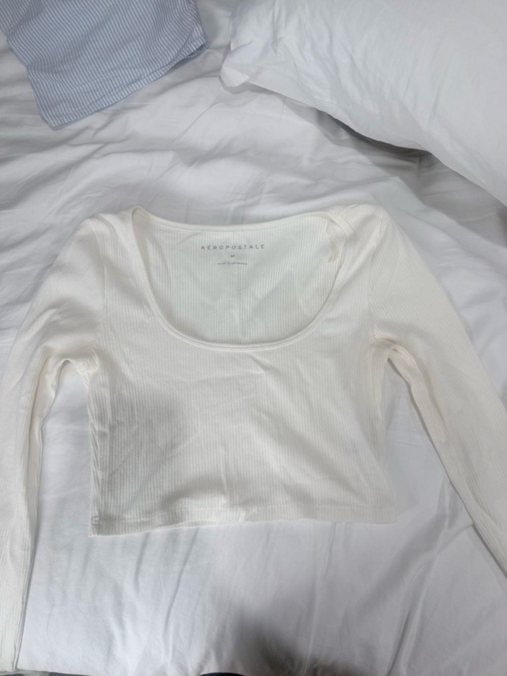 Aeropostale White Ribbed Scoop Crop Long Sleeve Top